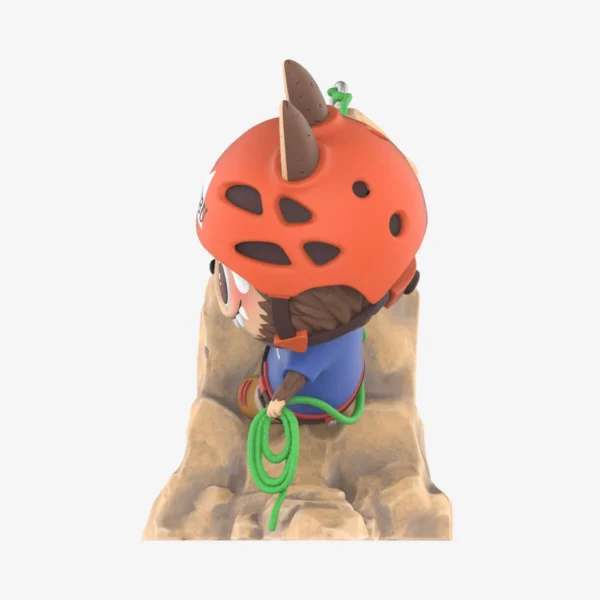 Figurka wspinacza Labubu 2