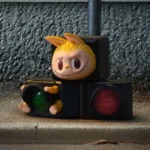 Figurki z serii THE MONSTERS Almost Hidden w pudełku w całości 15