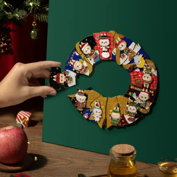 THE MONSTERS Seria Let’s Christmas Magnes 12 szt. Pudełko niespodzianek 5